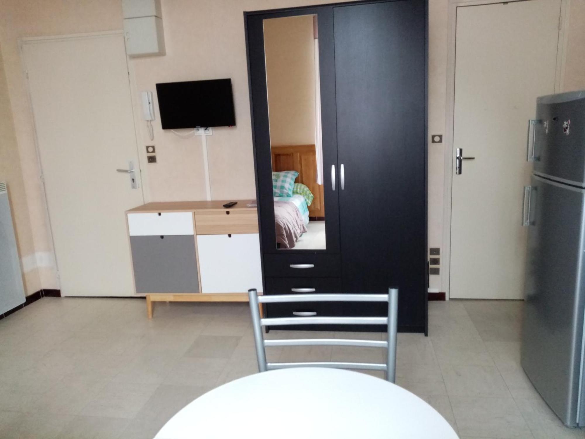 Studio Danton Troyes Bagian luar foto